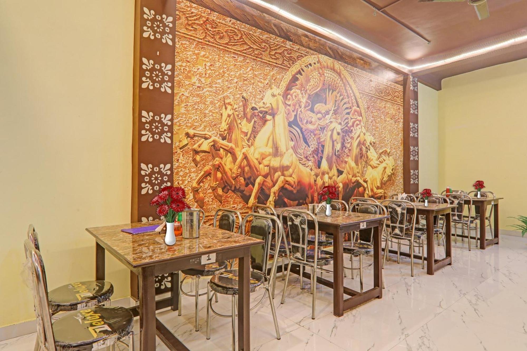 Hotel O Sai Galaxy Hotel & Restaurant Kānpur Exterior foto